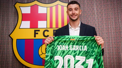 Joan Garcia chuyển đến Barcelona: Bất ngờ lớn từ người gác đền Espanyol